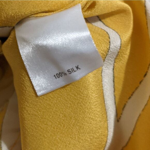 Tucker The One Shoulder Romper Bahama Mamma in Crepe de Chine Silk Floral Print - Picture 6 of 9